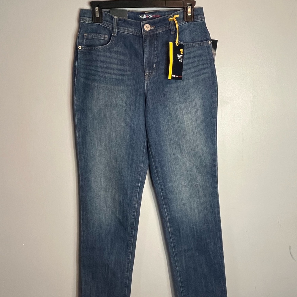 NWT Style & Co. High Rise Blue Jeans 4 short